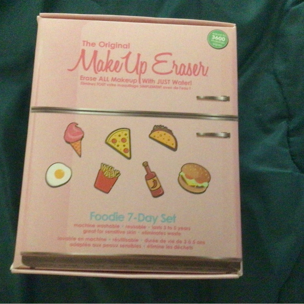 MakeUp Eraser Pink Makeup Brushes & Tools Set